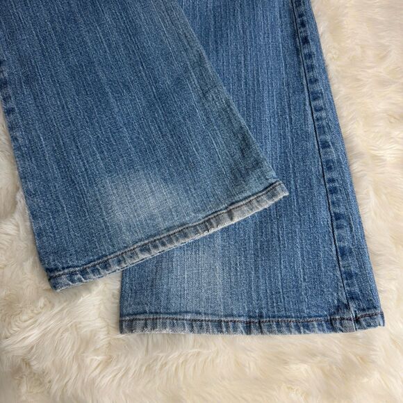 Bongo Flare Jeans Juniors 5 Blue Distressed Vintage Denim Measures 27 x 30.5 - Picture 7 of 9